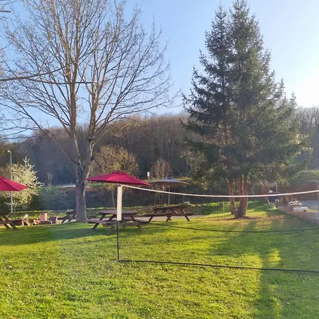 Enzo Proximite Zenith D' Auvergne Ex F1 Formule 1 Clermont Ferrand Issoire 酒店 Coudes