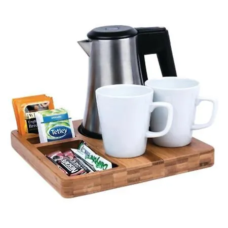 Enzo Proximite Zenith D' Auvergne Ex F1 Formule 1 Clermont Ferrand Issoire Отель 3*