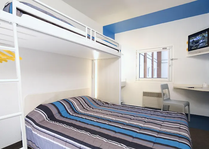 Отель Enzo Proximite Zenith D' Auvergne Ex F1 Formule 1 Clermont Ferrand Issoire