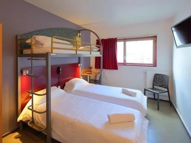 Enzo Proximite Zenith D' Auvergne Ex F1 Formule 1 Clermont Ferrand Issoire Отель 3*