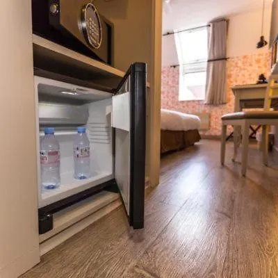 Отель Enzo Proximite Zenith D' Auvergne Ex F1 Formule 1 Clermont Ferrand Issoire Coudes