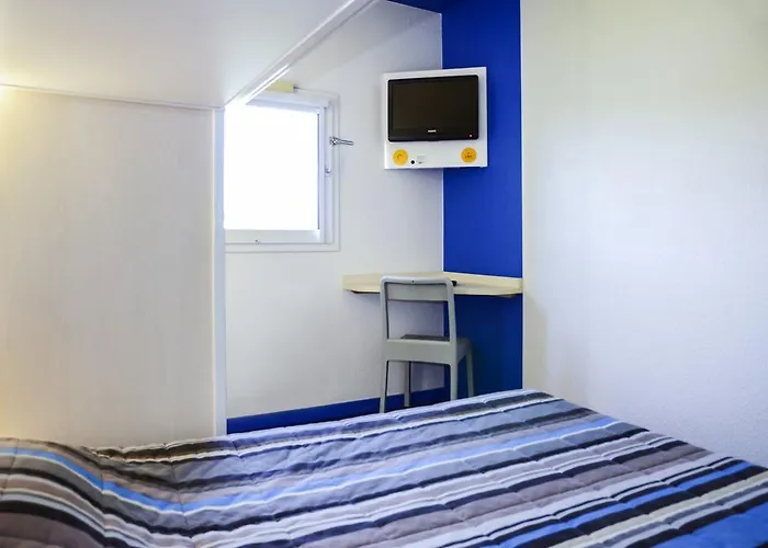 Отель Enzo Proximite Zenith D' Auvergne Ex F1 Formule 1 Clermont Ferrand Issoire